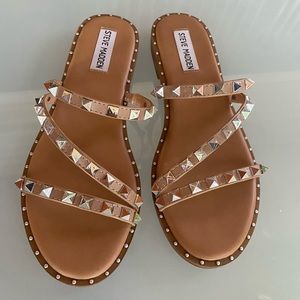 Steve Madden Skylar Tan Sandals - Size 8